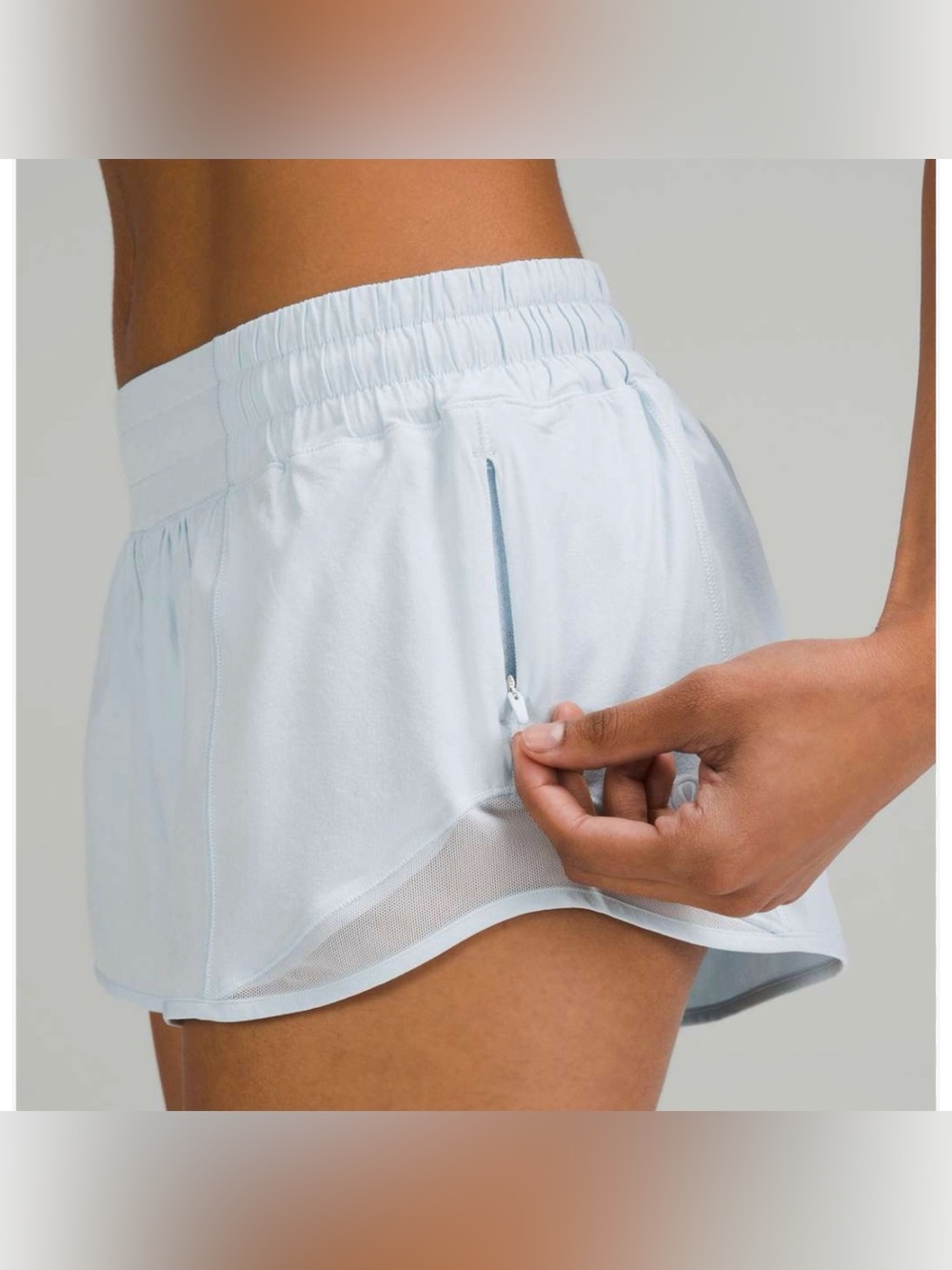 Lululemon Hotty Hot Low -Rise Lined Short 2.5" in  Powder Blue Size 4